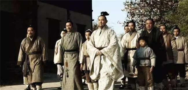 复辟是什么意思 复辟一词的含义
