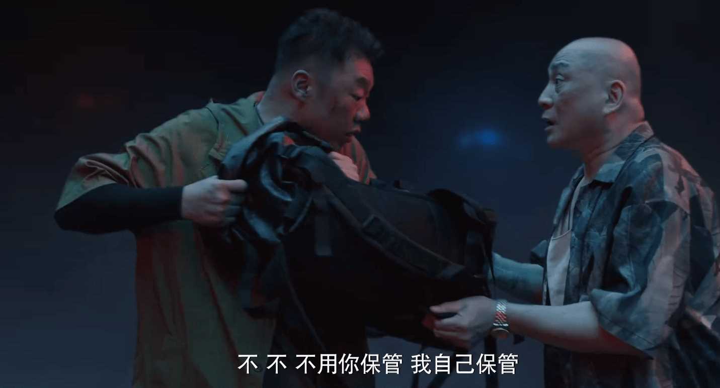 南海归墟:阮黑遭鲨鱼重伤,胖子挨骂 如此的剧情设定堪称画蛇添足