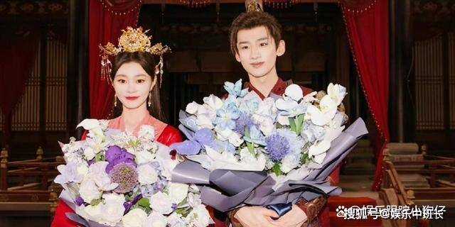 白敬亭和宋轶暗戳戳秀恩爱不公开恋情引热议 部分网友从祝福变厌恶