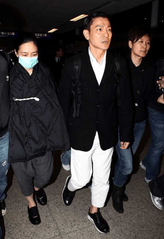 刘德华结婚15年首揭妻子真名 别再叫她“朱丽倩”了