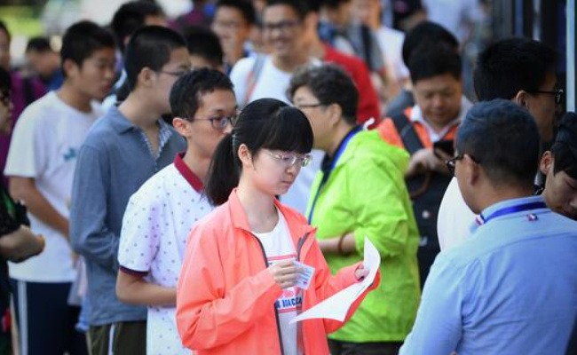 文科生就业率不到理科生一半 要如何解决这一问题呢