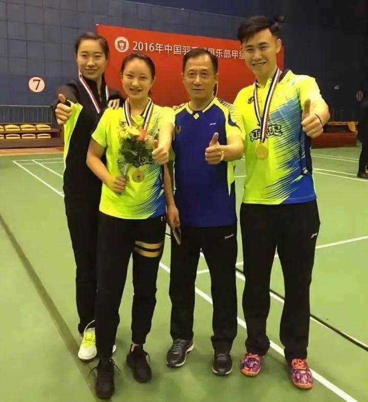 体坛传出噩耗!31岁前羽毛球国手于小渝不幸溺亡 与美妻结婚不到2个月