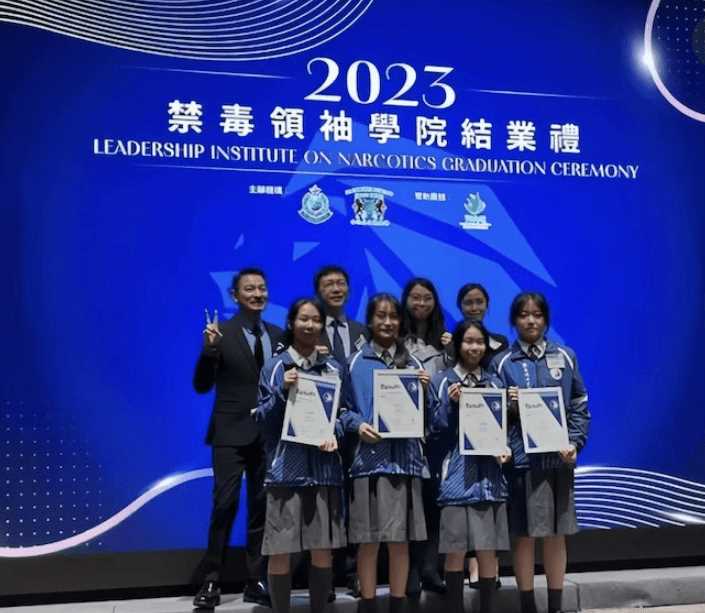 刘德华丧父之后露面复工 胡子拉碴憔悴之态难掩