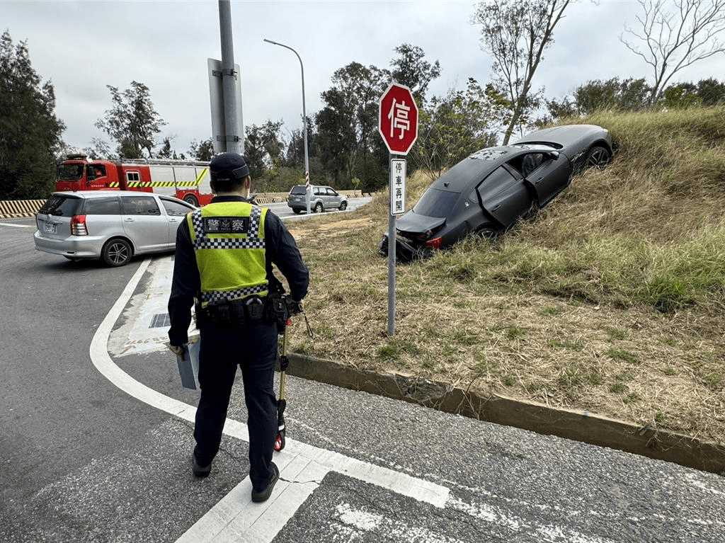 何润东拍戏时遭遇车祸 本人发声:本人平安无事,副导演却断了一根牙