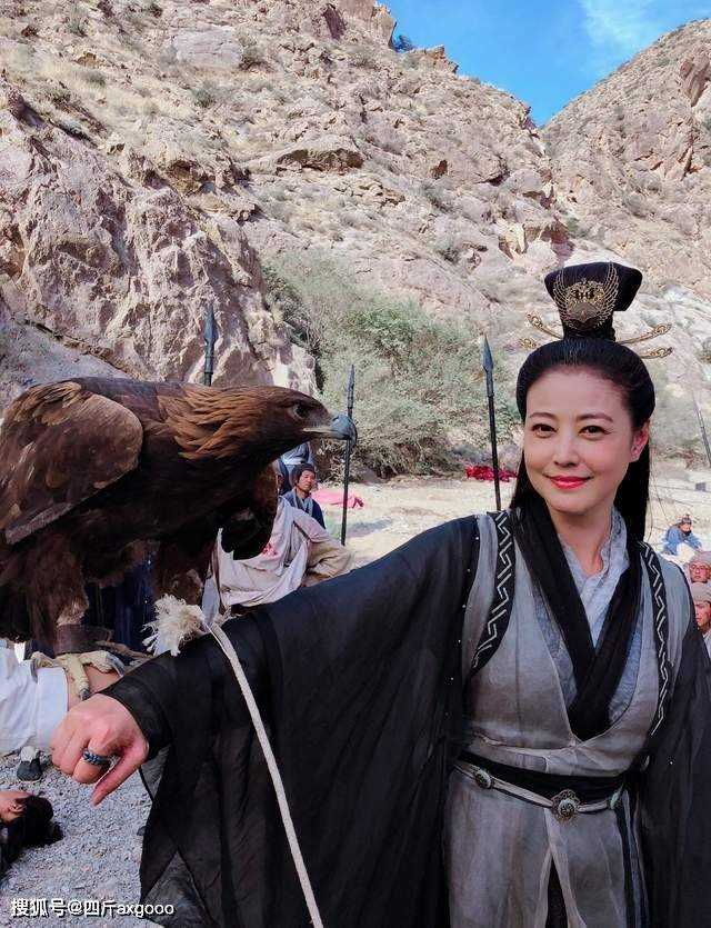 疑云重重!周海媚工作人员拒绝回应网传消息 好友打电话没人接通