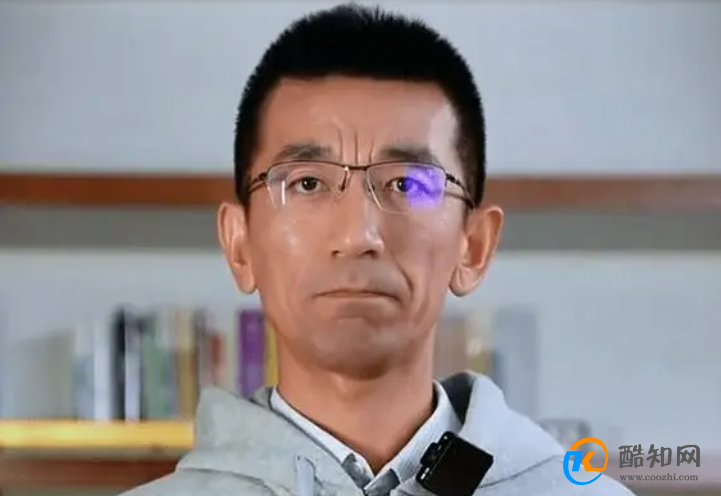 截图曝光 俞敏洪面临孙董会二选一吗_酷知科普