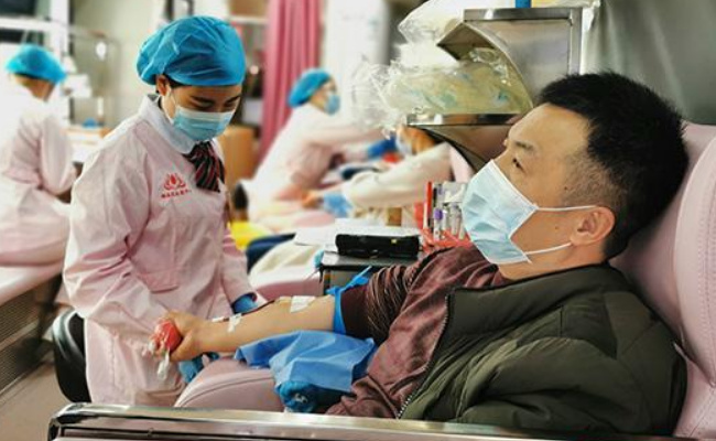 ​全国多地血液库存告急 为什么献血人员减少