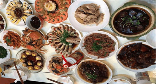 2024春节为什么吃年夜饭 年夜饭的重要性