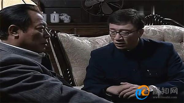 潜伏大结局 余则成带晚秋去台湾 不怕被站长认来吗_酷知科普