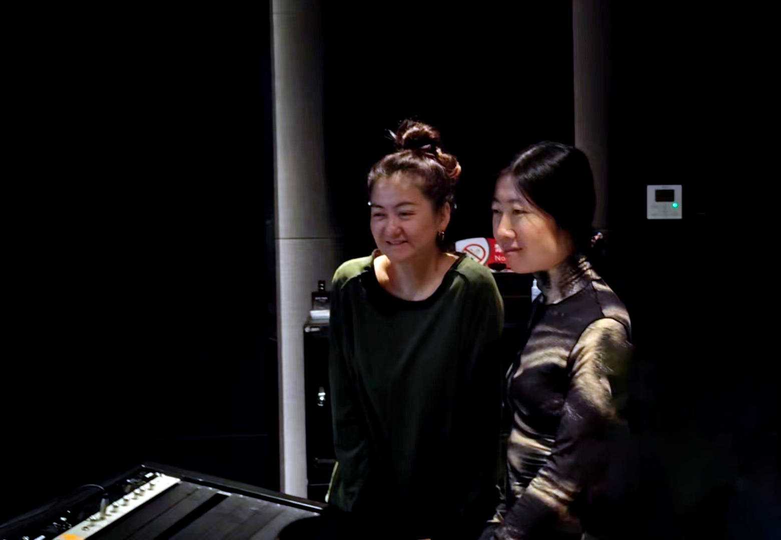 屈轶导演电影《宁静海》荣获戛纳独立电影节“最佳实验短片”奖