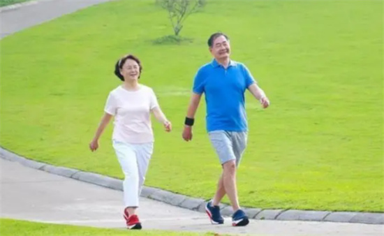 步速每小时4公里能显著降低患2型糖尿病风险 相当于走了多少步