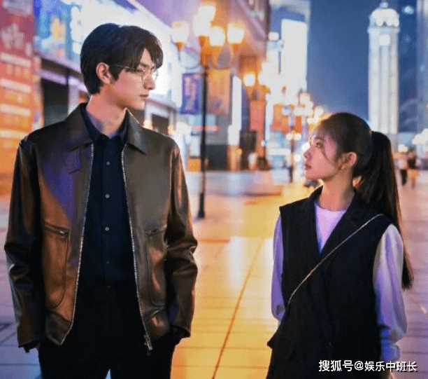 《脱轨》许特助身份是不是机器人?许特助和许靖阳是一个人吗?