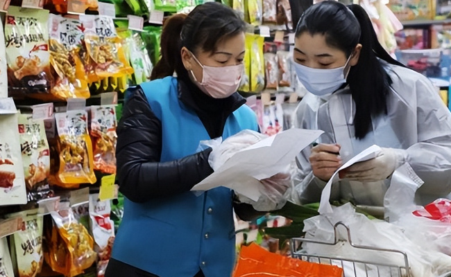我国月收入2000元以下人口约9.64亿  月收入2000元以下都是哪些人群