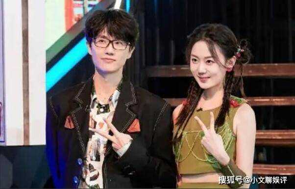 许嵩和冯禧什么时候在一起的?许嵩千年铁树开花 与冯禧的恋情曝光原因