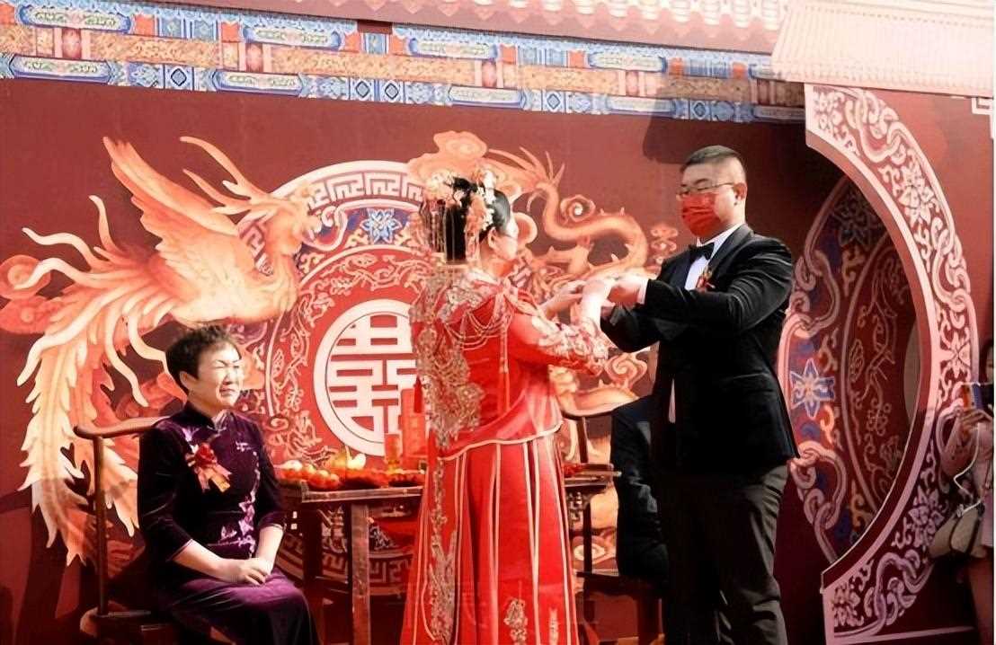《失孤》原型郭刚堂妻子开庭前失声痛哭 长达26年的被拐事件终于落下帷幕