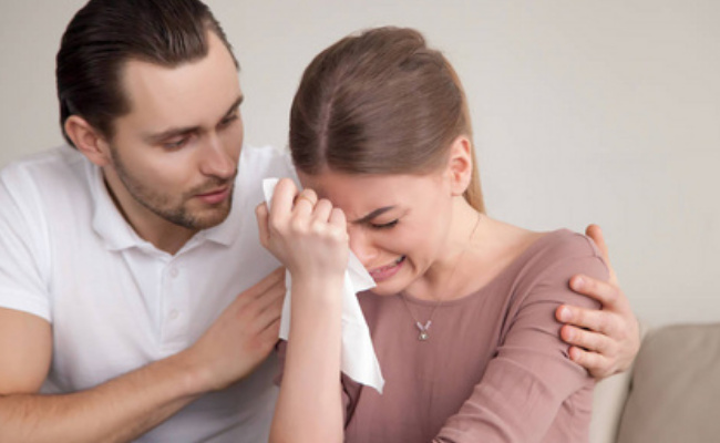 女性眼泪或可降低男性攻击性吗