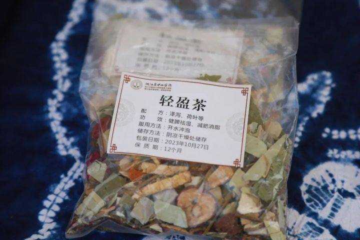 贾玲“整容式”暴瘦靠谱吗? 减肥还需遵循循序渐进原则