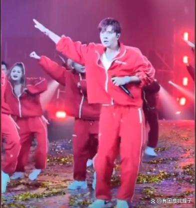 多地春晚彩排惊现热门神曲“科目三” 网友感叹:心死了