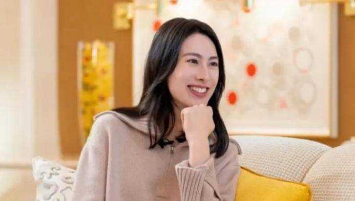 梁洛施说和李泽楷只是孩子的父母 虽然分手但始终不后悔