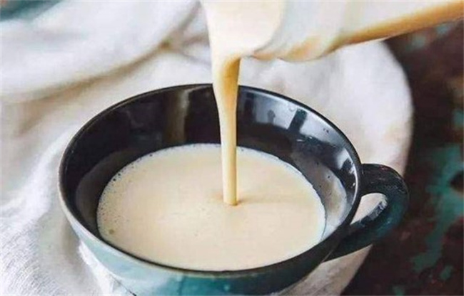 自己在家怎样用牛奶做奶茶