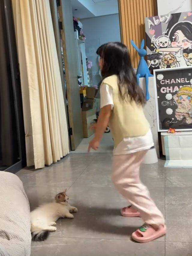 韩安冉女儿被确诊多动症!十分钟一秒都不停 家族病史引发关注