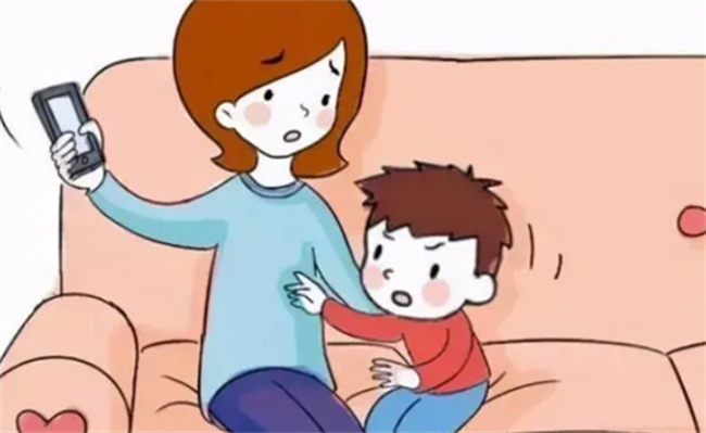 如何跟孩子沟通玩手机的问题,孩子玩手机有哪些弊端