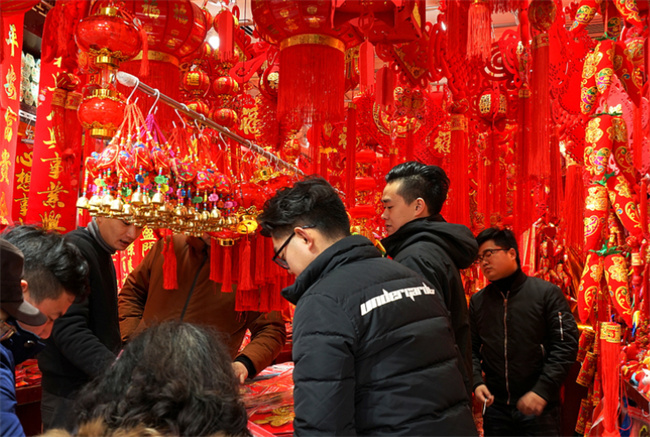 突然穿越到小时候过年是什么体验,现在的过年与过去有什么差别
