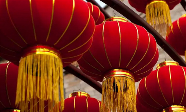 突然穿越到小时候过年是什么体验,现在的过年与过去有什么差别