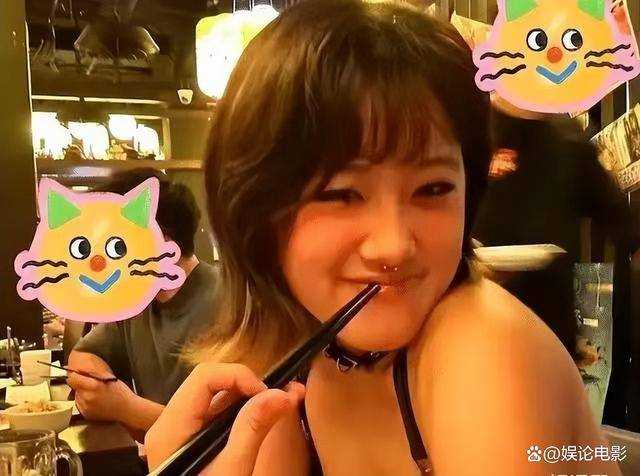 贾静雯女儿梧桐妹戴唇环舌环 叛逆期味道浓郁引发网友热议