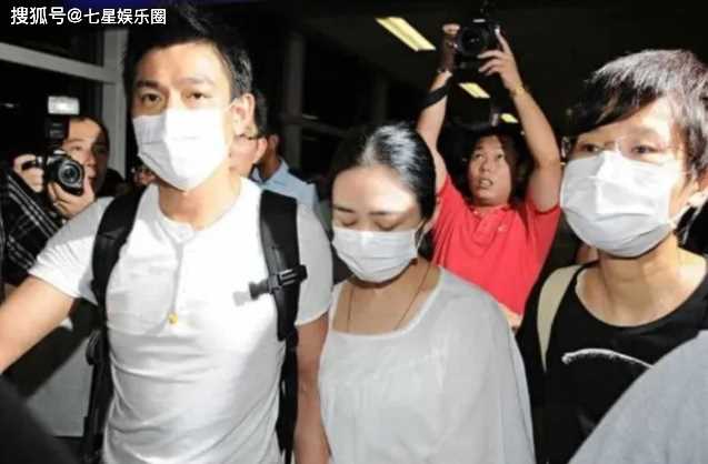刘德华自曝曾有粉丝藏床下 成功把自己顶上了热搜第一