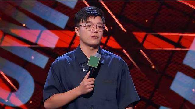 杨波宣布轻生1小时15分后报平安 面对网暴可借鉴许敏的做法