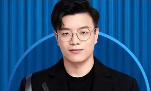 杨波宣布轻生1小时15分后报平安 面对网暴可借鉴许敏的做法