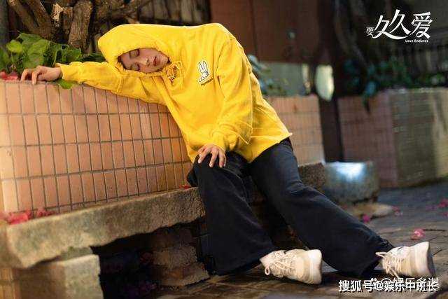 《要久久爱》黄瀛子接受真相走出阴影 却得知外婆去世再次昏迷,虐skr人