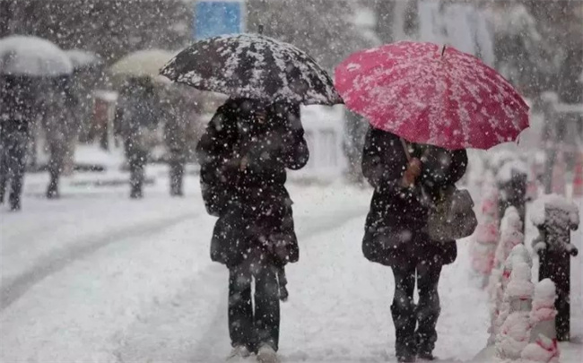 暴雪天气有哪些注意事项,暴雪天气形成的原因