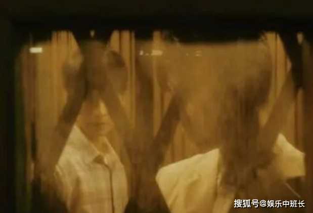 探秘《致命游戏》: 菲尔夏鸟真相揭晓 第二扇门背后的命运如何呢?