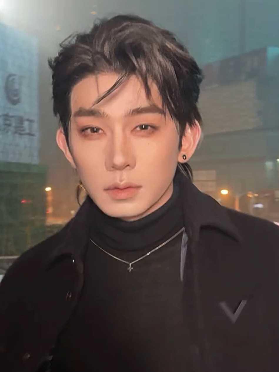杨迪挑战爆改!妆后颜值不输男爱豆 网友们直接炸了锅