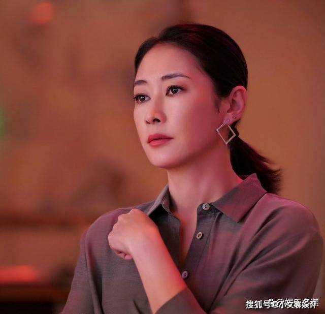 《烟火人家》陶姝娜得知孟菀青手术,放弃转正直奔医院 郑彬默默守护