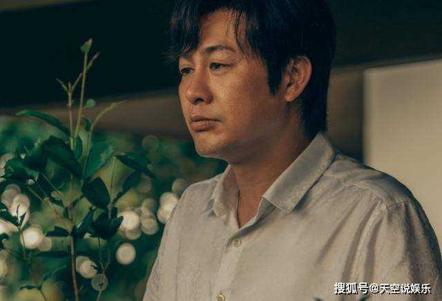 《猎冰》赵友男细节圈粉!进门先脱鞋 赢得剧迷认可