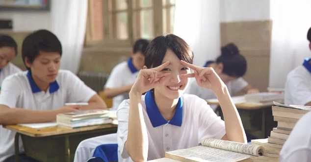 影坛再添传奇!贾玲个人票房破100亿 和张小斐影后成双