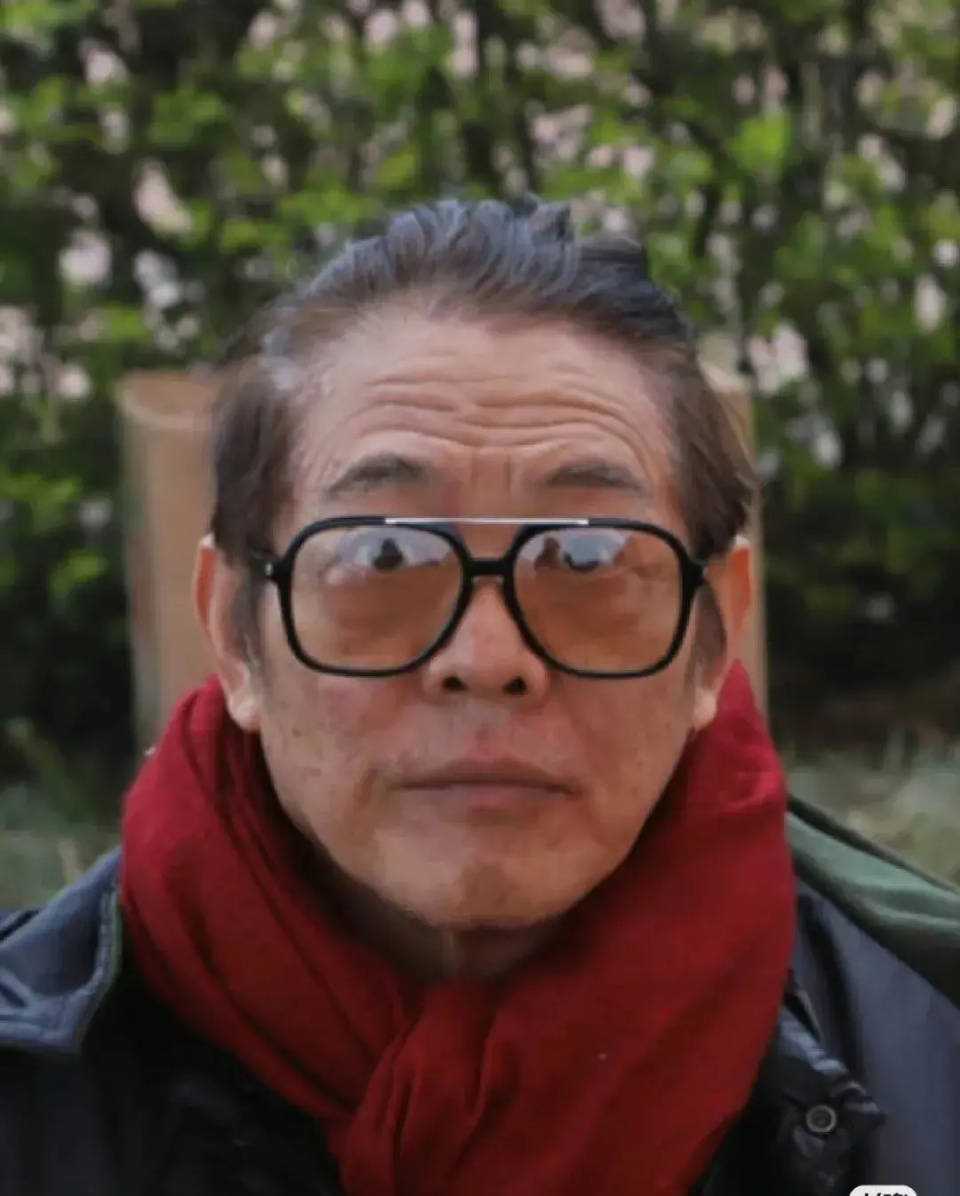 成龙近照曝光满头白发 昔日巨星也已抵挡不住岁月侵蚀