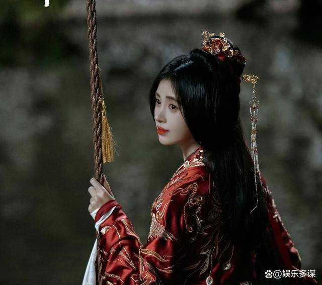 《花间令》上官兰竟是幕后真凶!得知妹妹死亡真相 彻底疯了