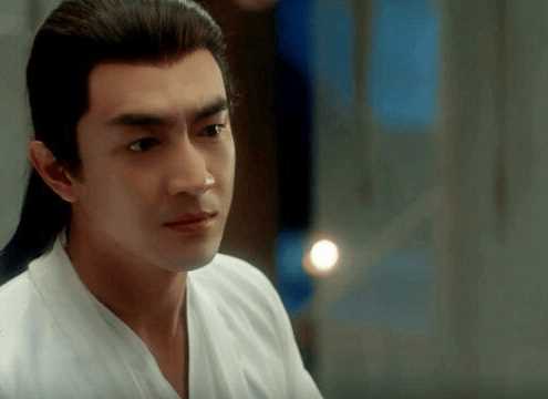 《与凤行》行止为何不能动情?《与凤行》小荷扮演者介绍
