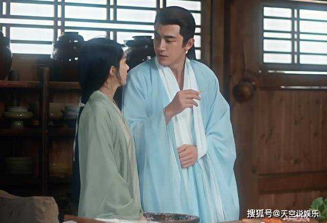 《与凤行》情不知所起,沈璃用精湛的演技证明 脸红也会被具象化