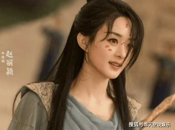 《与凤行》凤来知晓女儿沈璃的存在 以生命为代价救出爱女,深沉的父爱令人动容