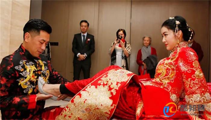 年轻人开始整顿自己婚礼 极简婚礼的背后代表的是什么