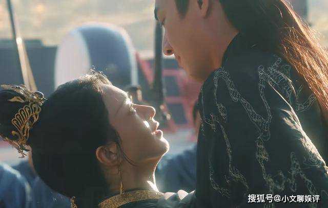 《与凤行》众目睽睽之下壁咚沈璃!墨方那把发抖的剑 坐实了行止的茶