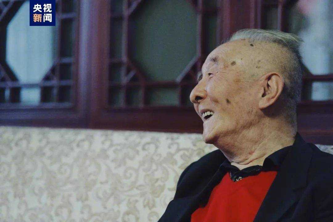 又一位老艺术家走了!相声表演艺术家陈涌泉去世 享年92岁