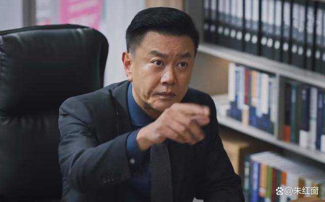 《城中之城》看懂千万治疗费的“荒唐” 才知赵辉为守底线决绝赴死的凄凉
