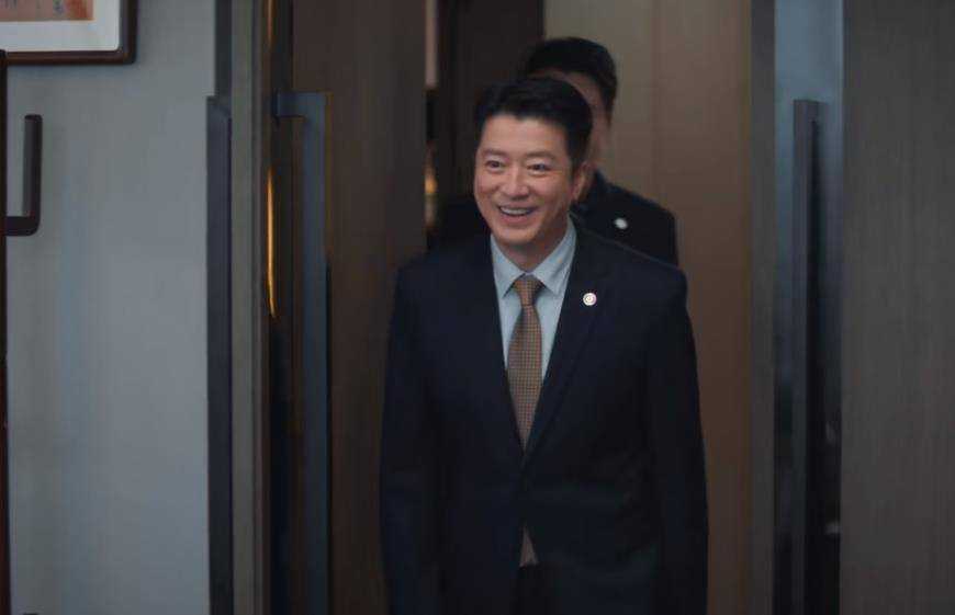 《城中之城》李森空降成行长!戴其业的“九正一邪” 赵辉终于学会了