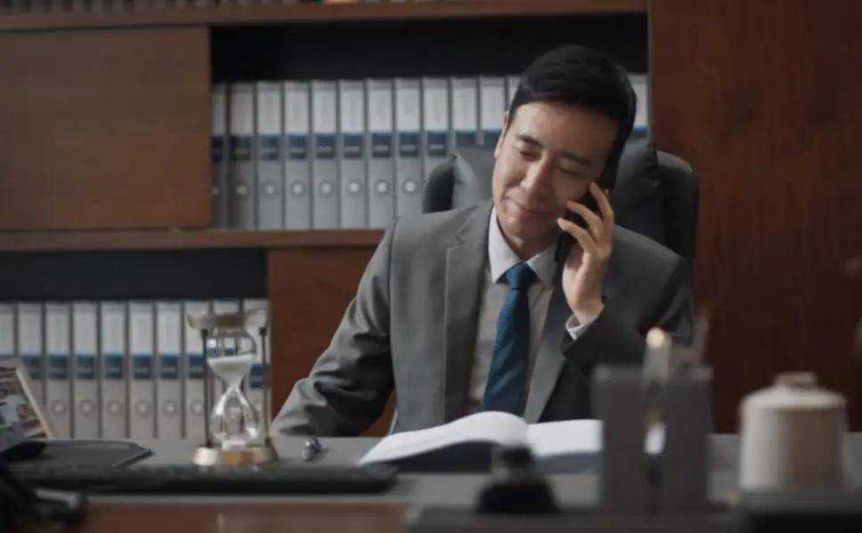 《城中之城》:谁能想到赵辉最狠的算计对准的竟是最好的朋友